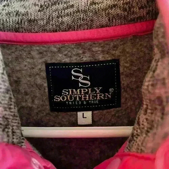 Simply Southern Women’s 1/4 Snap Pullover Size Large Pink Pockets Fleece - Picture 3 of 4